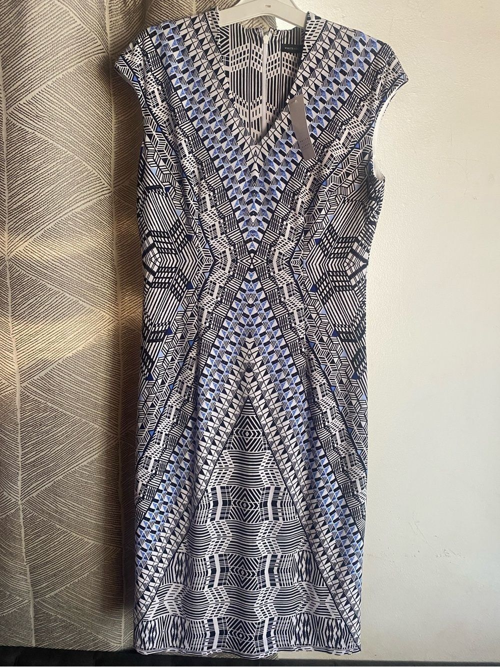 WHBM White House Black Market Multicolor Geo-Pattern Dress Size 6 NWT - Picture 2 of 13